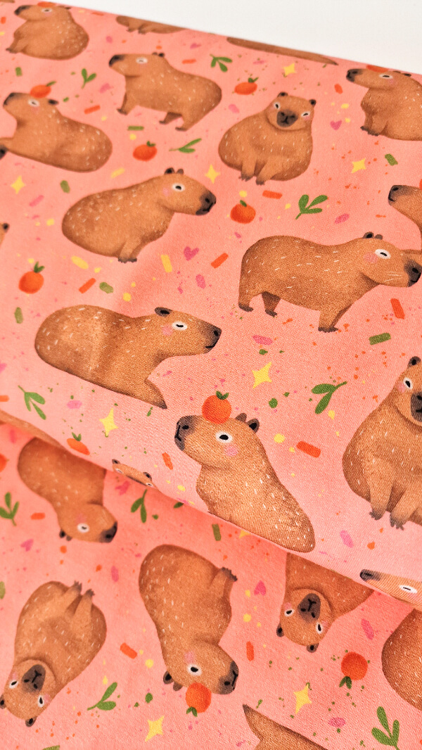 trikookangas capybara kuosilla