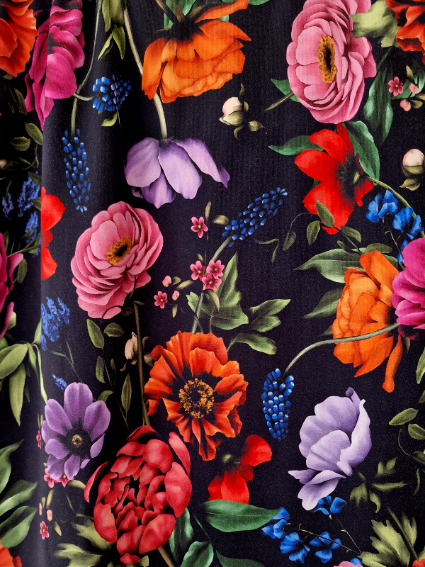 MIDSUMMER MAGIC black | Joustocollege